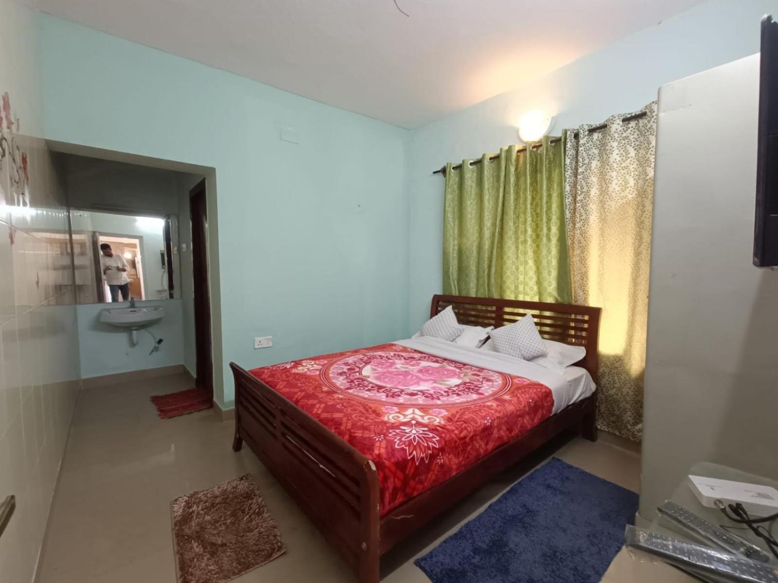 Queens Cottage - Individual Cottage ウーティ 部屋 写真