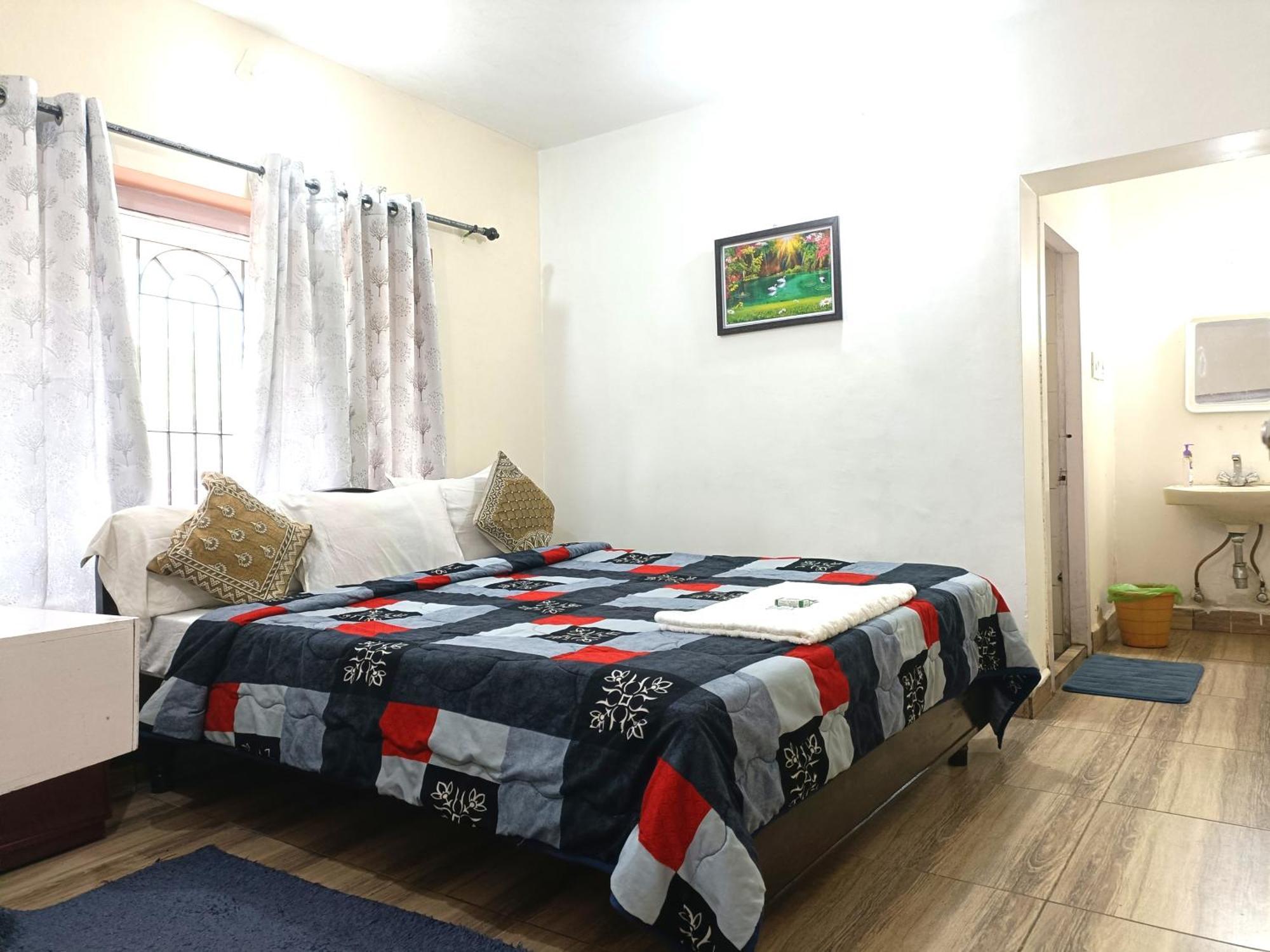 Queens Cottage - Individual Cottage ウーティ エクステリア 写真